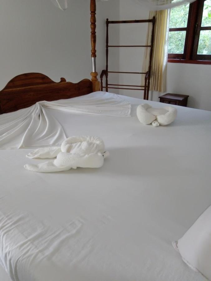 Damith Guest House Unawatuna Bagian luar foto
