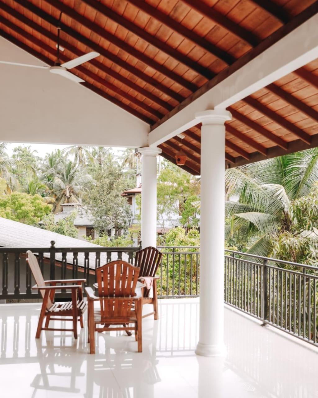 Damith Guest House Unawatuna Bagian luar foto