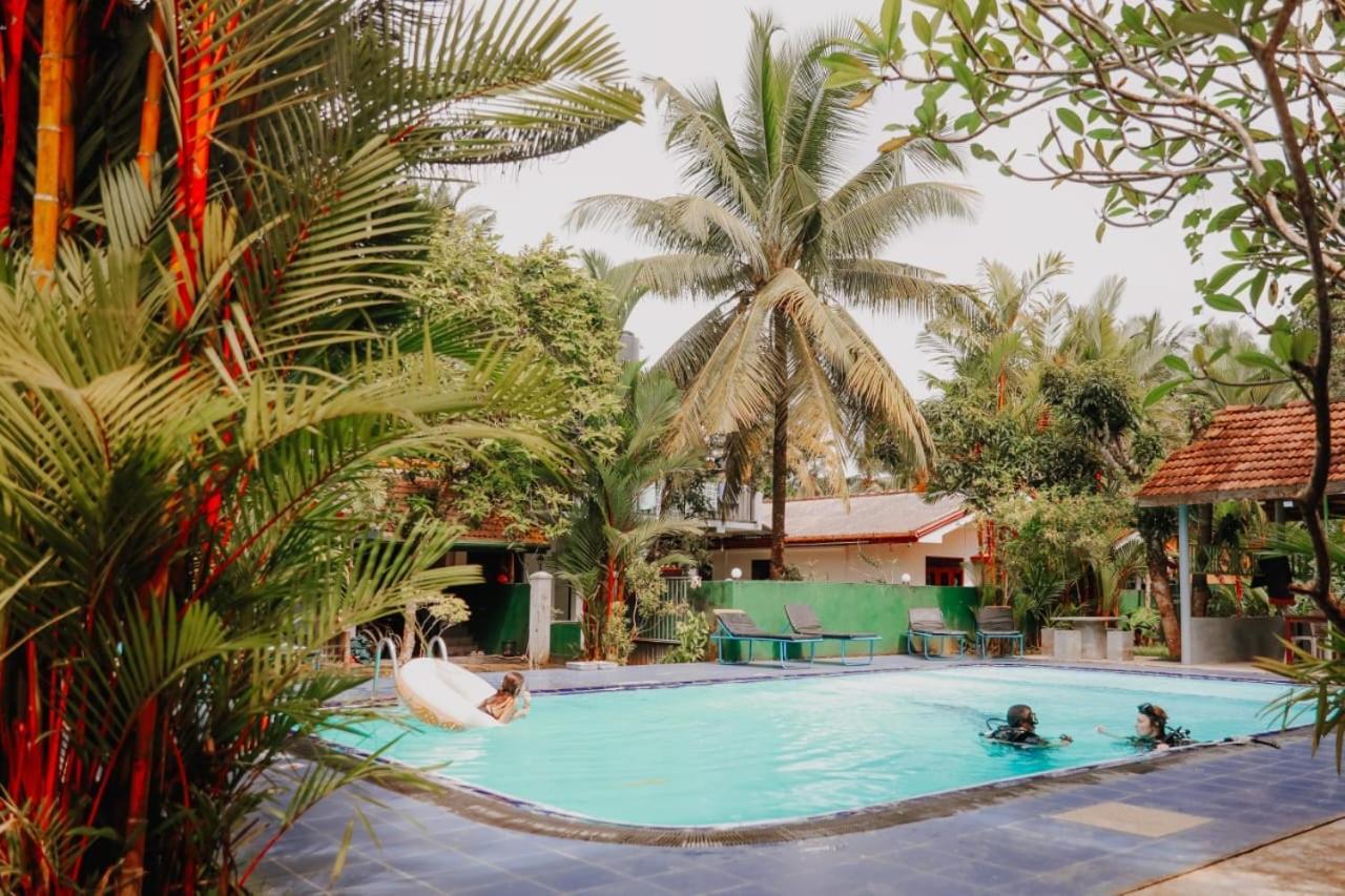 Damith Guest House Unawatuna Bagian luar foto