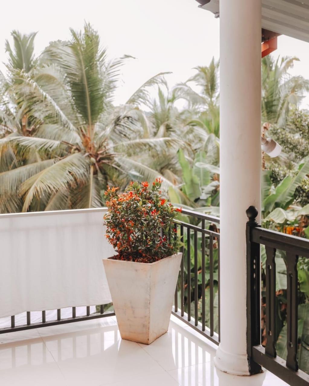 Damith Guest House Unawatuna Bagian luar foto