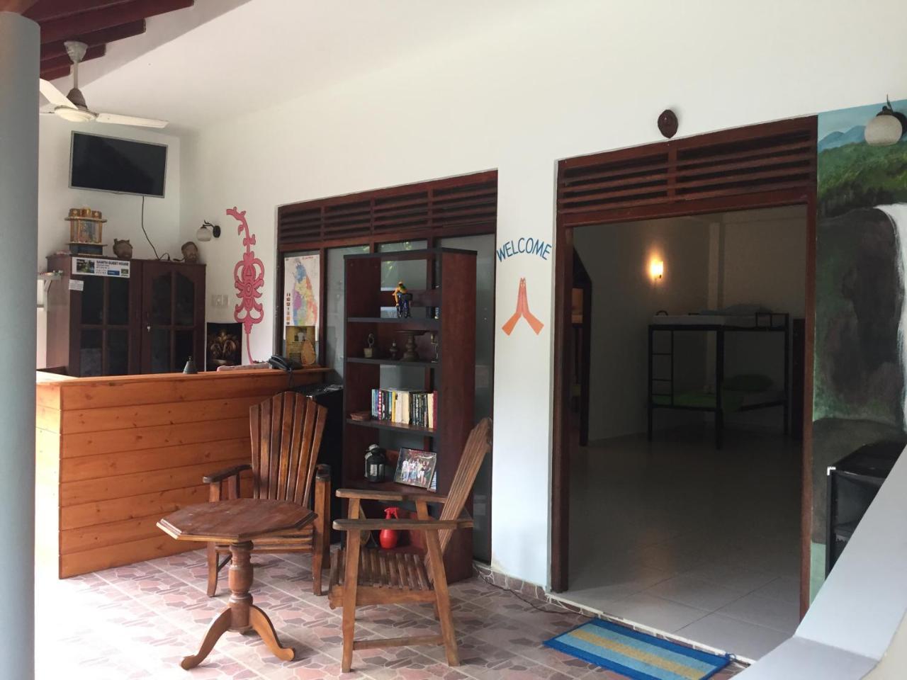 Damith Guest House Unawatuna Bagian luar foto