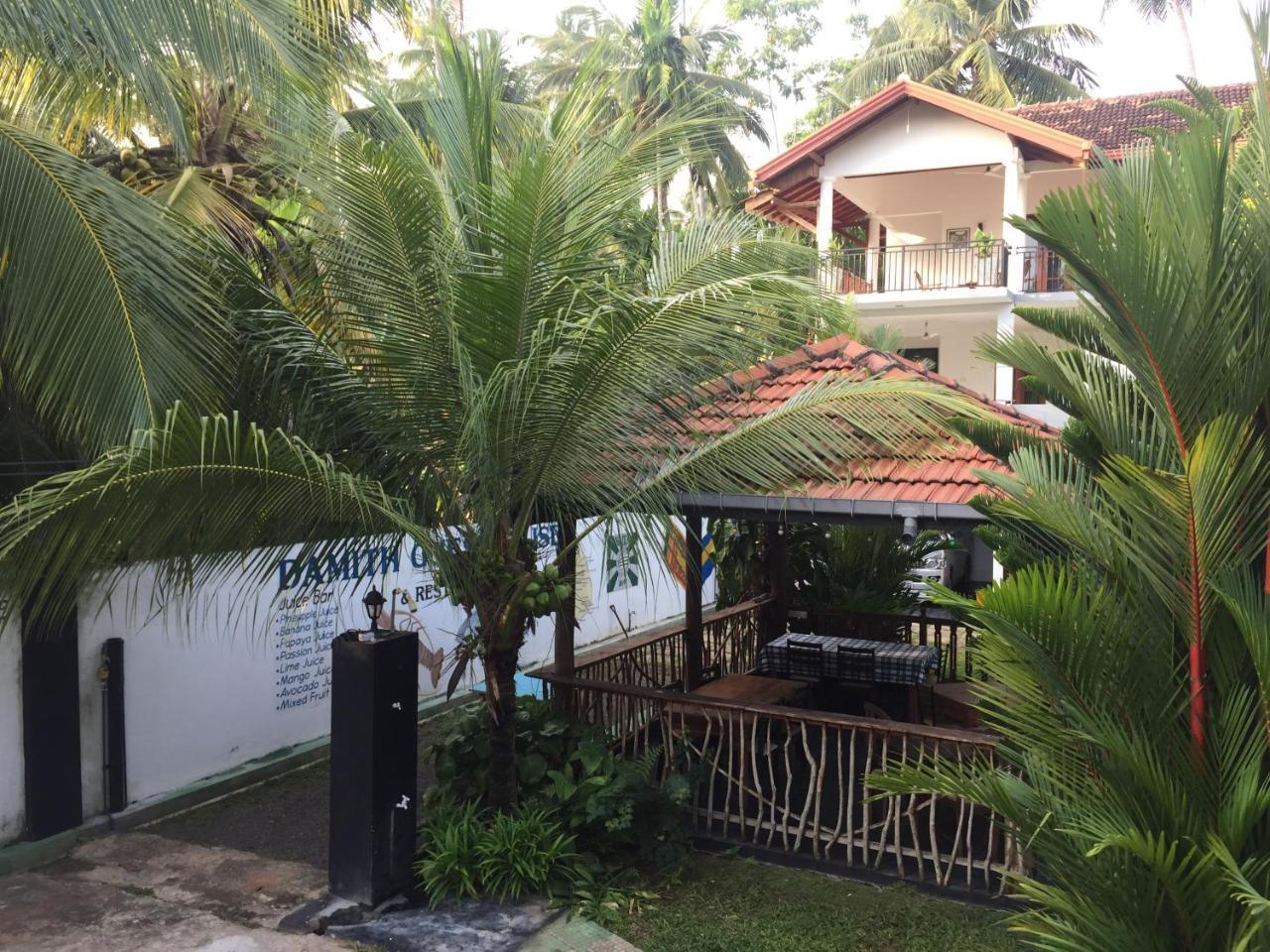 Damith Guest House Unawatuna Bagian luar foto