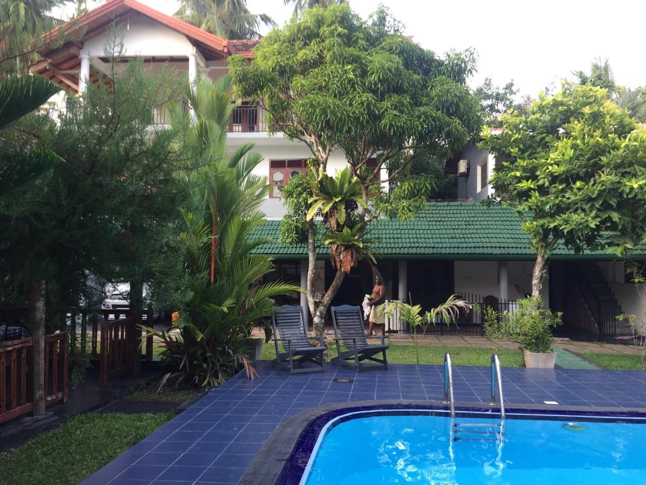 Damith Guest House Unawatuna Bagian luar foto