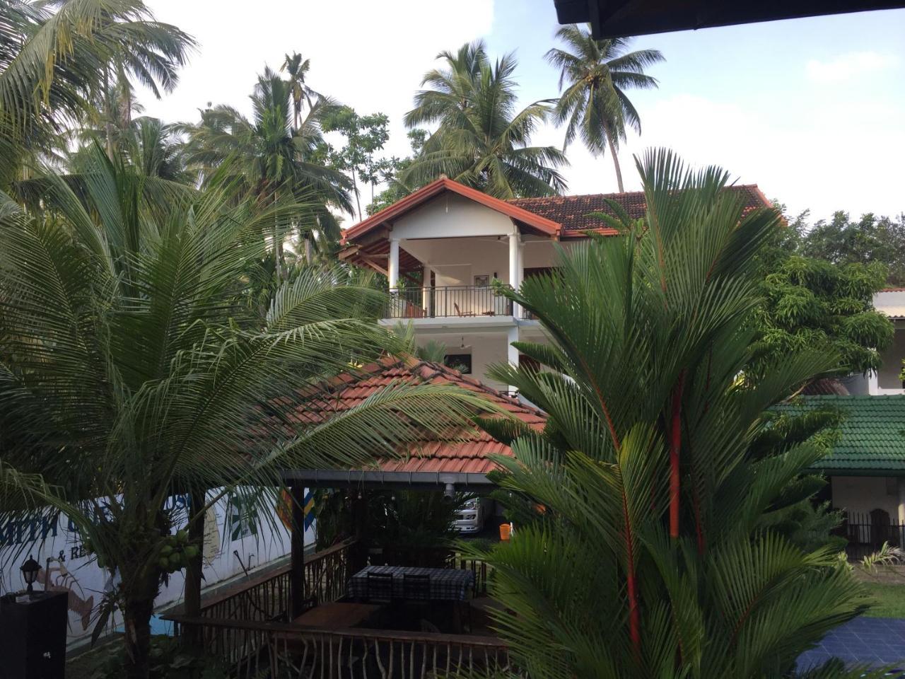Damith Guest House Unawatuna Bagian luar foto